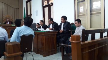 Terdakwa Azlansyah (Komisioner Bawaslu Medan), Mengaku Disuruh Meminta Uang Rp100 Juta Kepada Calon Legislatif
