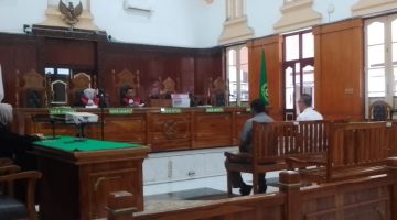 Sidang Pembacaan Tuntutan Dugaan Korupsi Alih Fungsi Hutan Ditunda